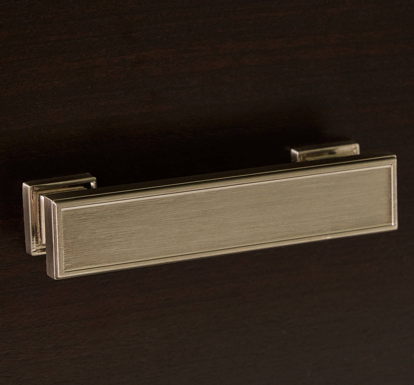 Covetown Queen Panel Bed with Mirrored Dresser and Chest