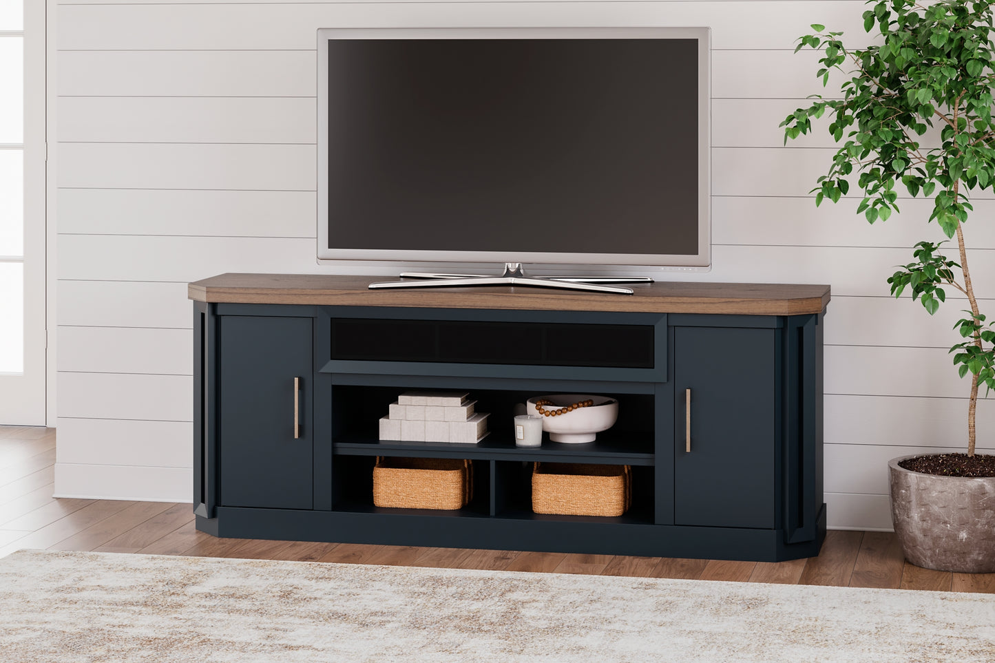 Landocken XL TV Stand w/Fireplace Option